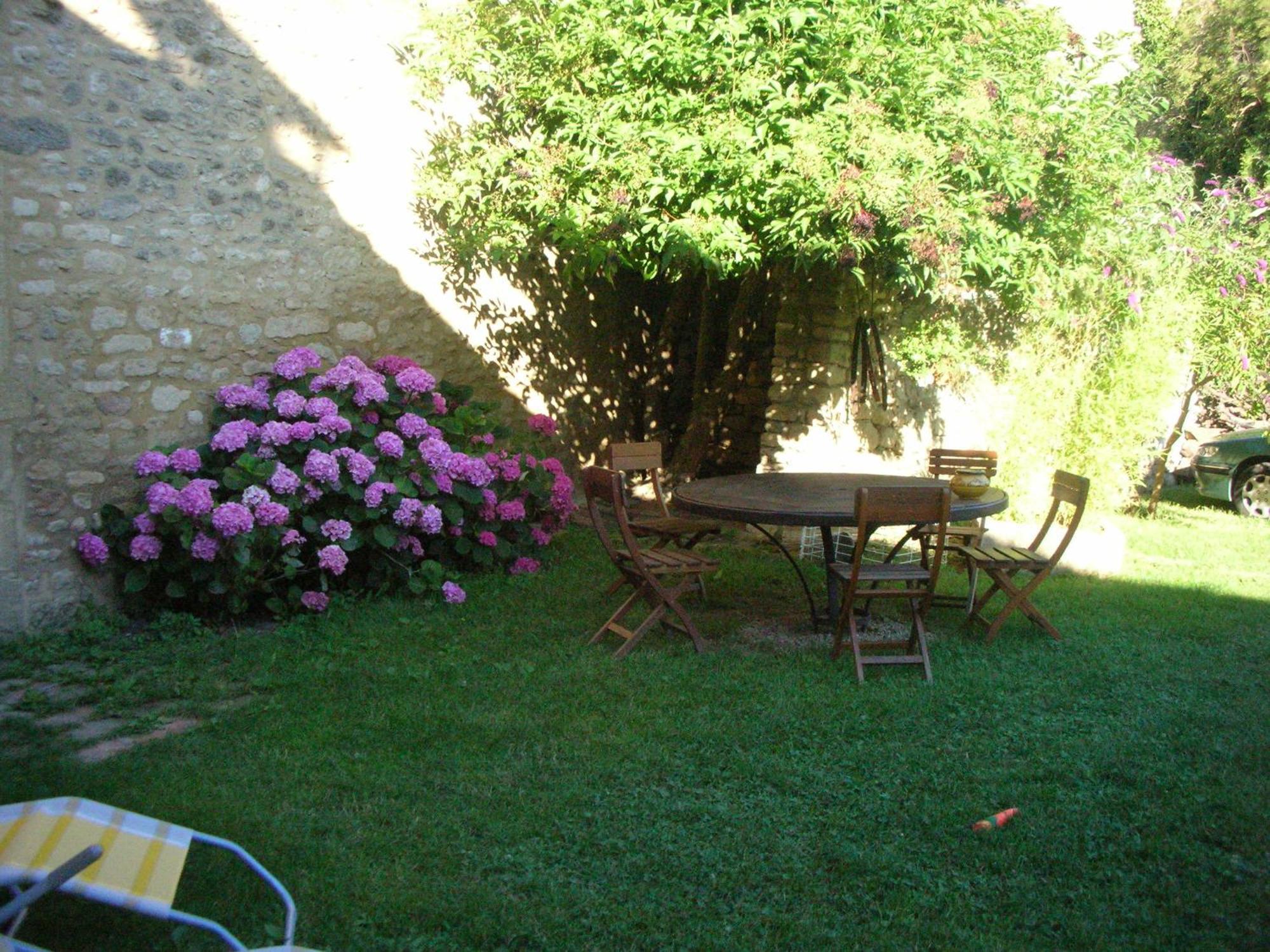 La Migrane Bed and Breakfast Villevieille Exteriör bild
